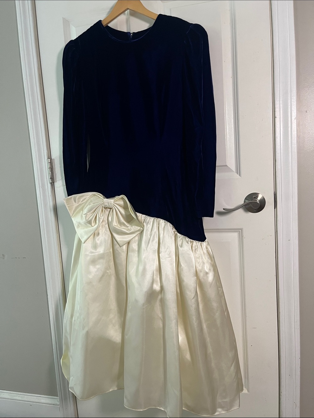 Vintage Pantagis 80s Royal blue velvet Cream Bow Drop Waist Dress